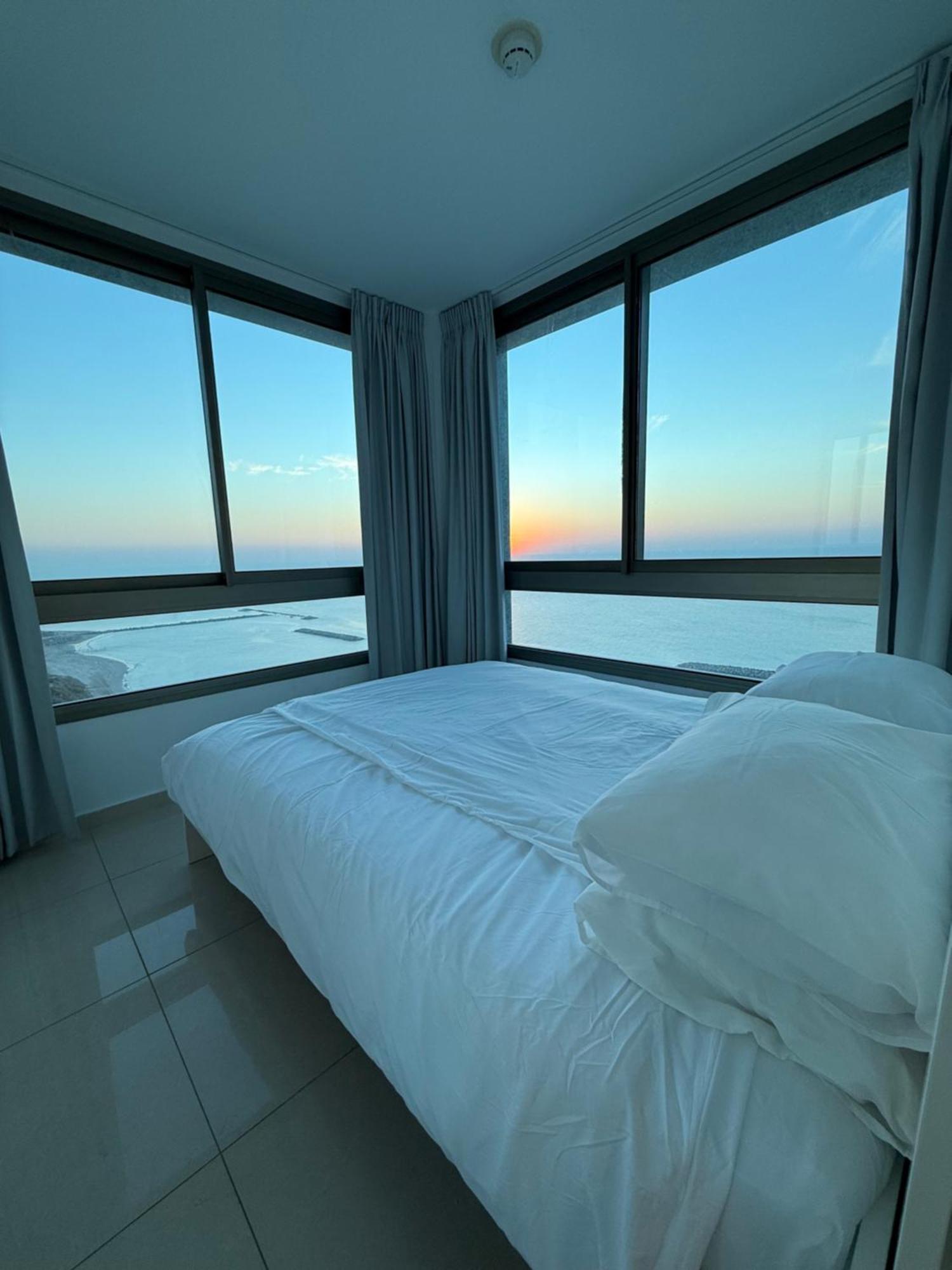 Netanya Seaview Aparthotel Luaran gambar